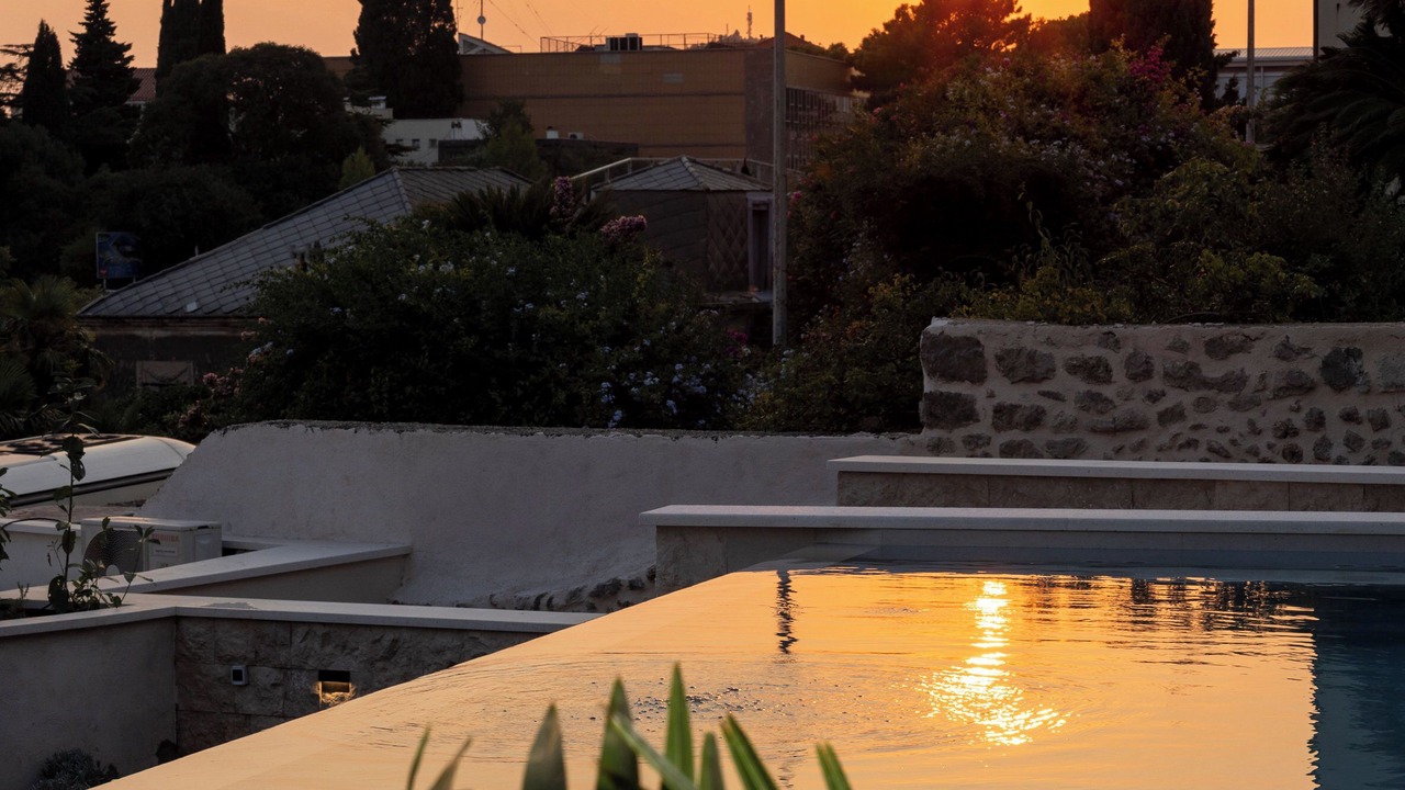 Photo of Outdoor in Pile