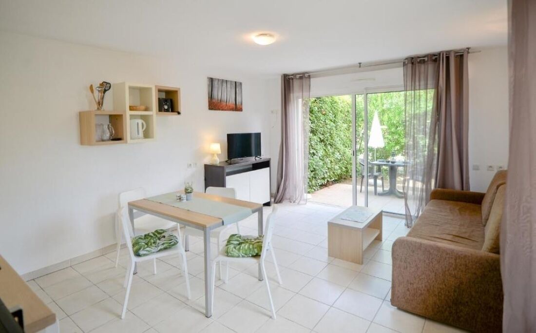 Photo of Patio Balcony in Azille