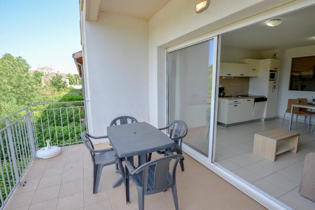 Photo of Patio Balcony in Azille