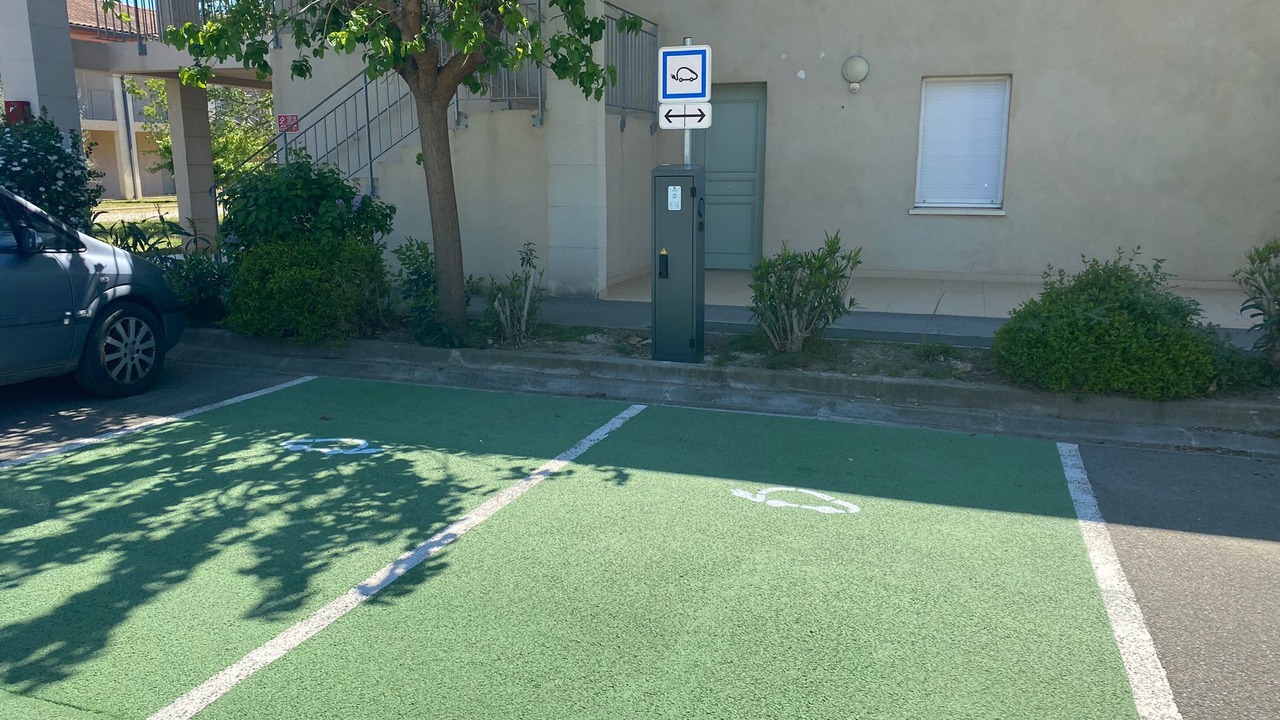 Photo of Others in Azille