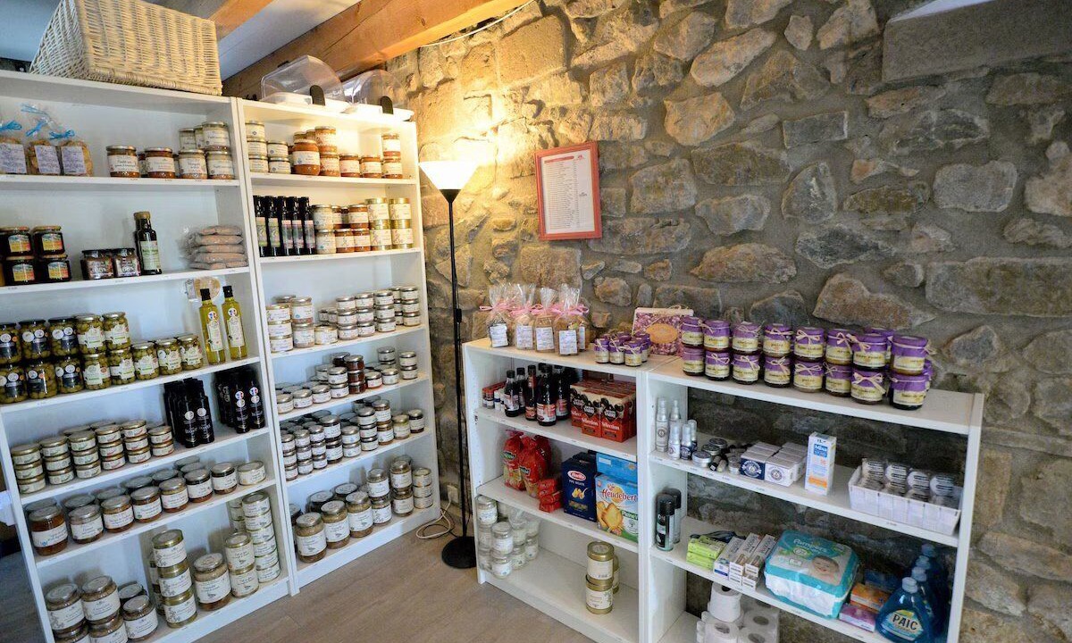 Photo of Others in Azille