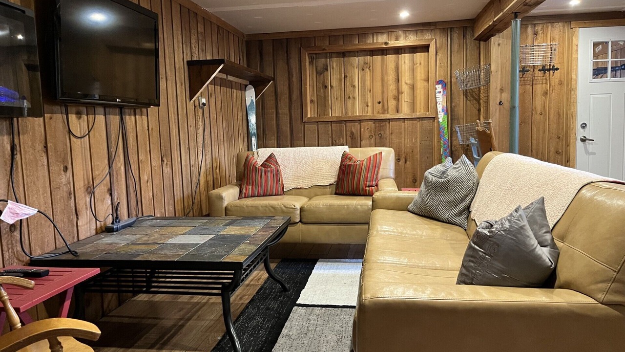 Photo of Livingroom in Mont Ste. Marie