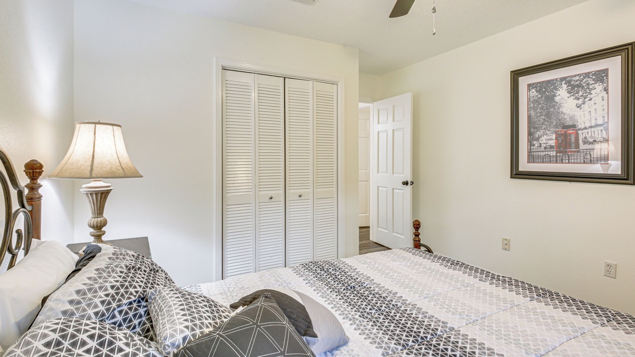Photo of Bedroom in Destrehan