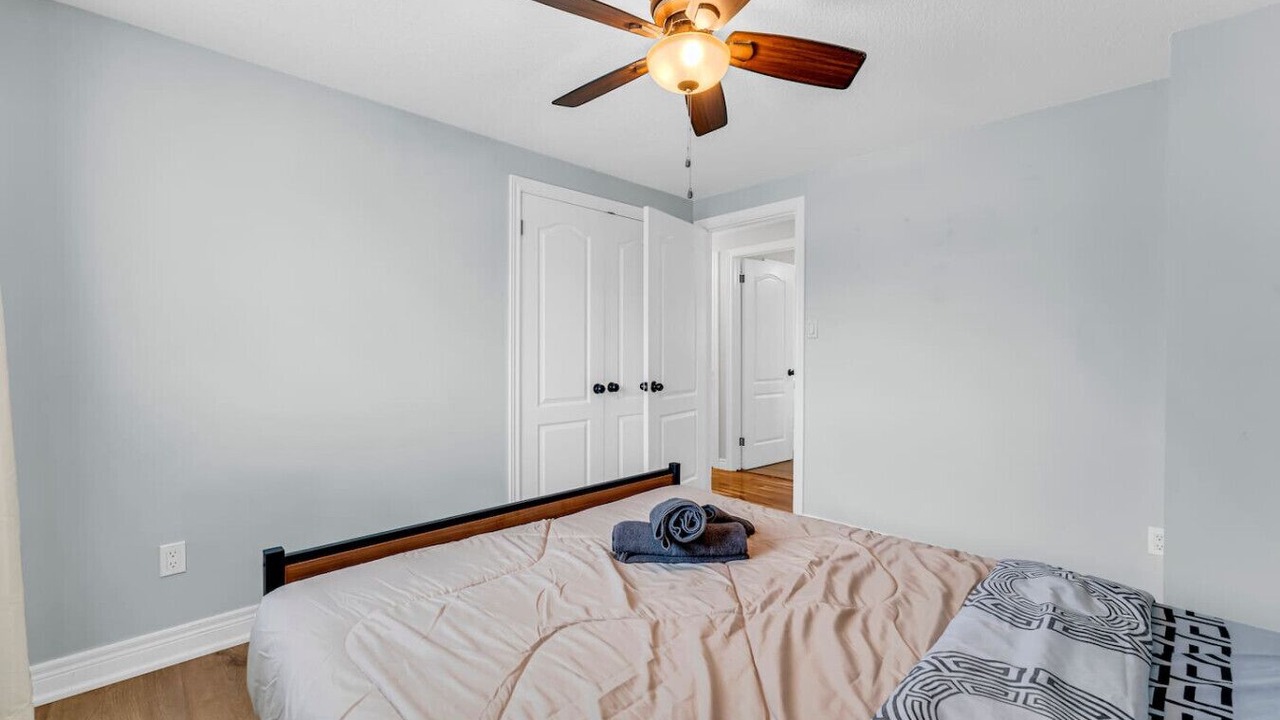 Photo of Bedroom in Thorold
