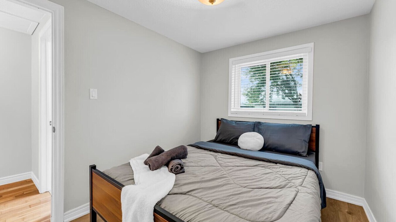 Photo of Bedroom in Thorold