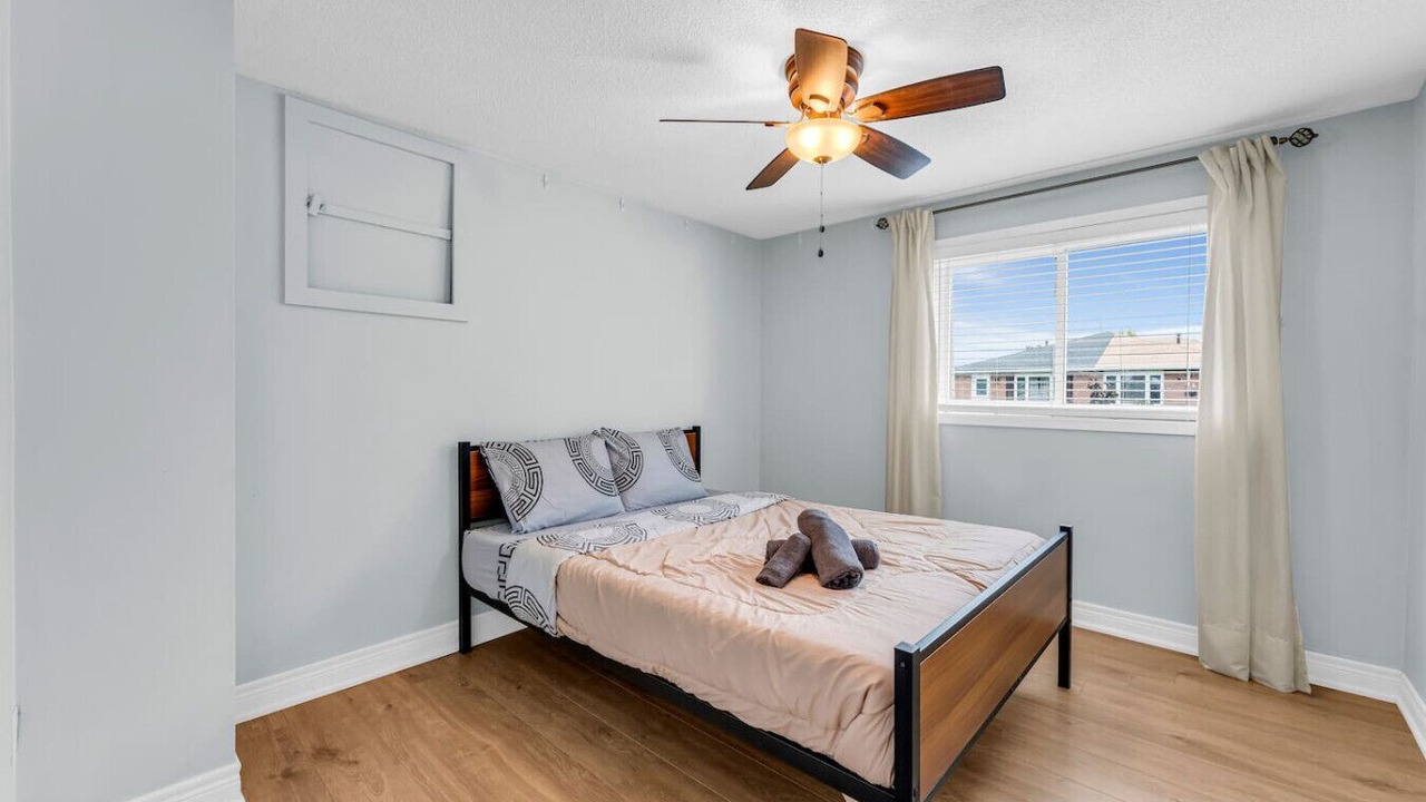Photo of Bedroom in Thorold