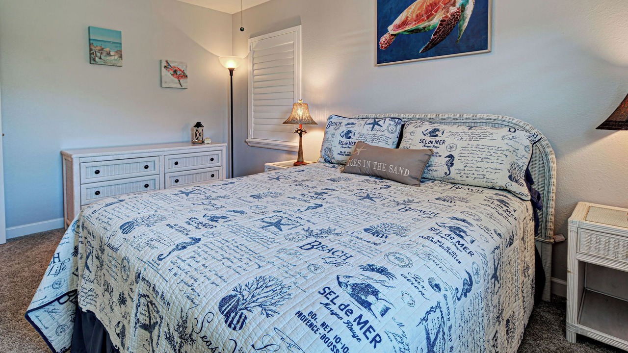 Photo of Bedroom in Englewood East