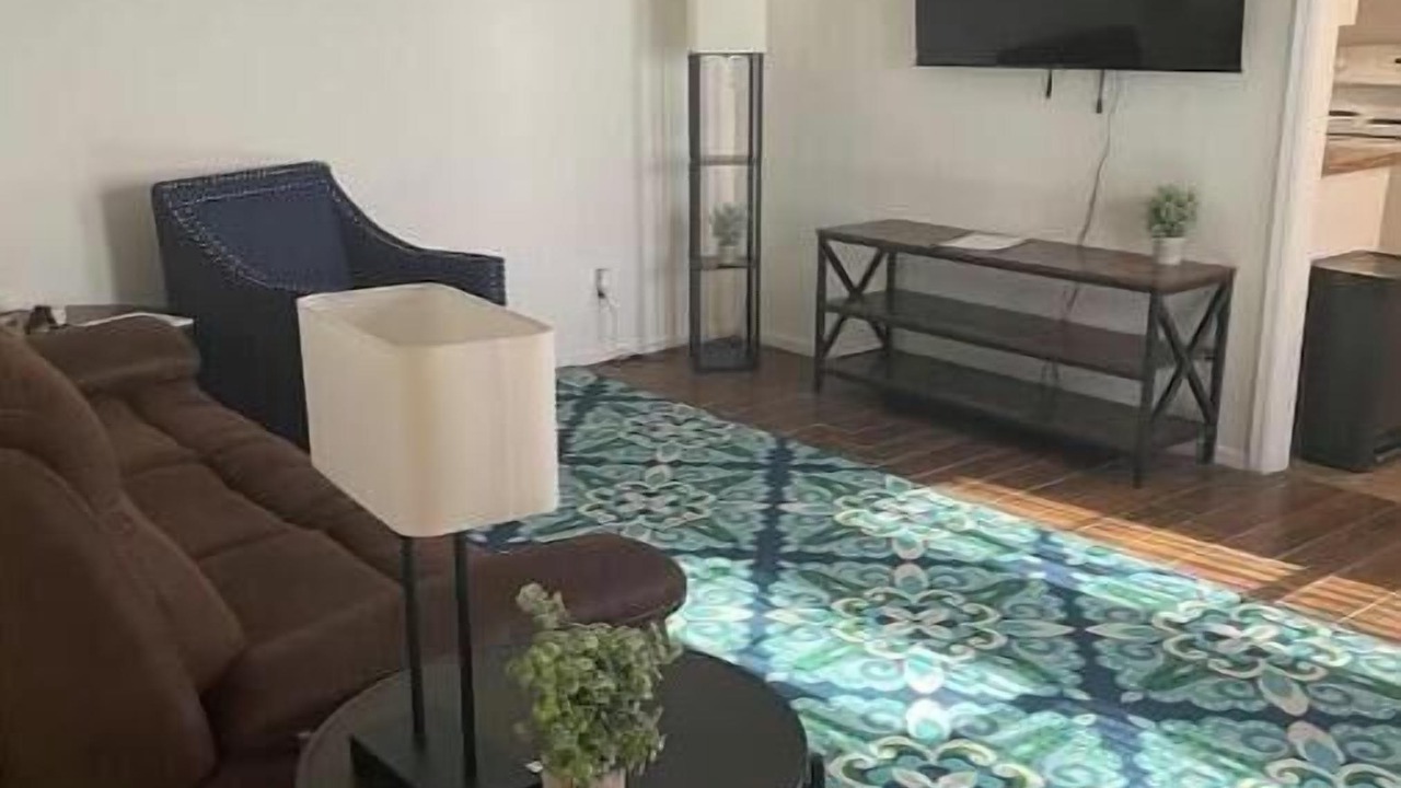 Photo of Livingroom in Enid