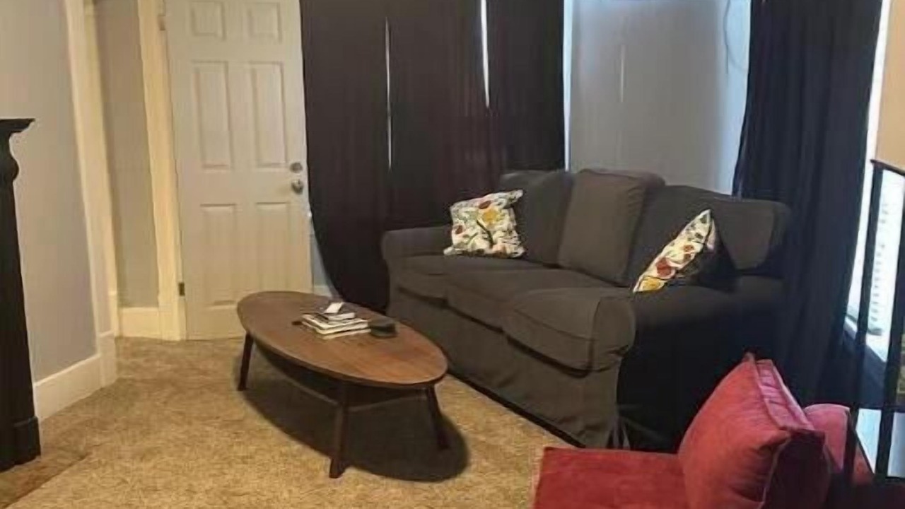 Photo of Livingroom in Enid