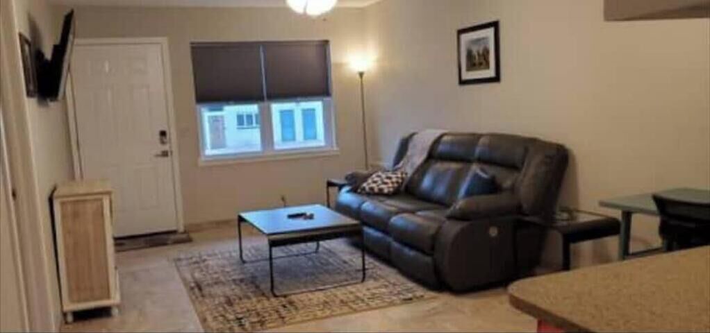 Photo of Livingroom in Enid