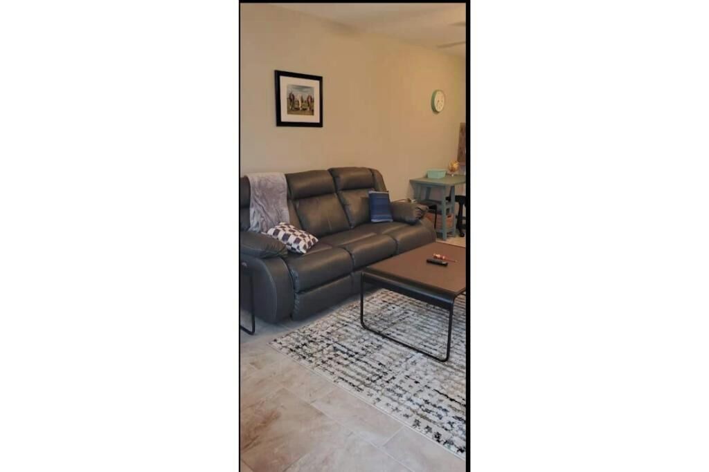Photo of Livingroom in Enid