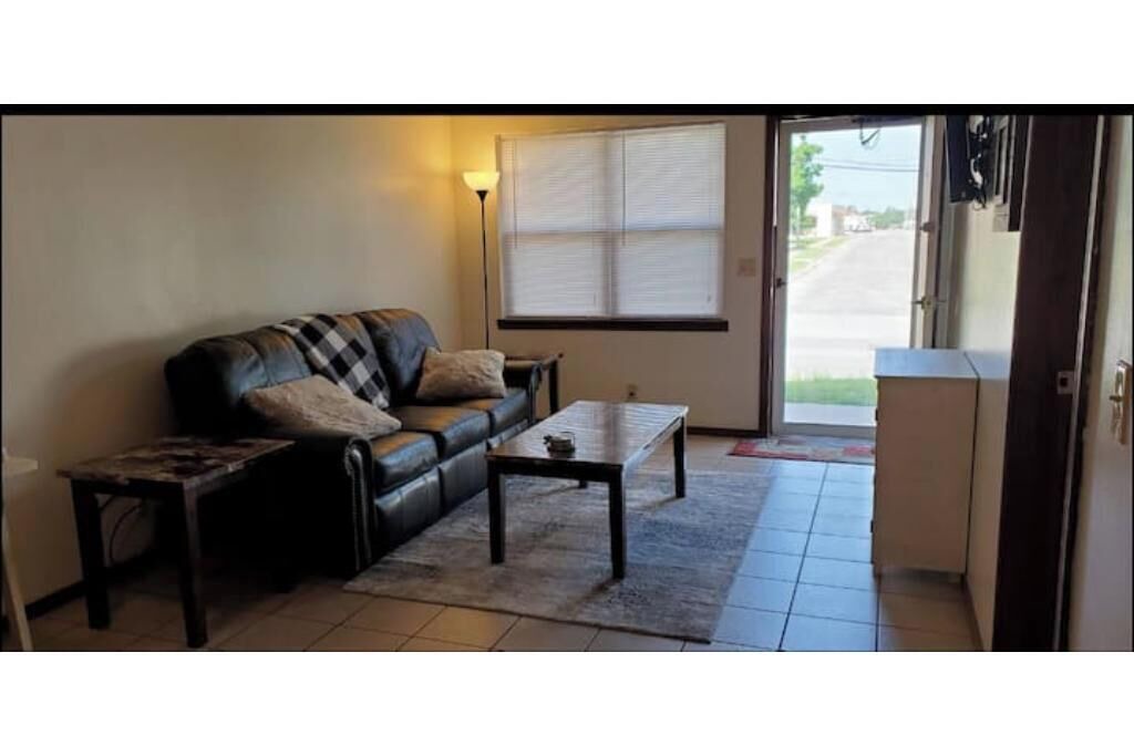 Photo of Livingroom in Enid