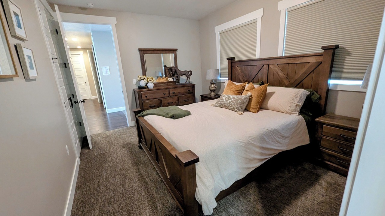 Photo of Bedroom in Star Valley Ranch