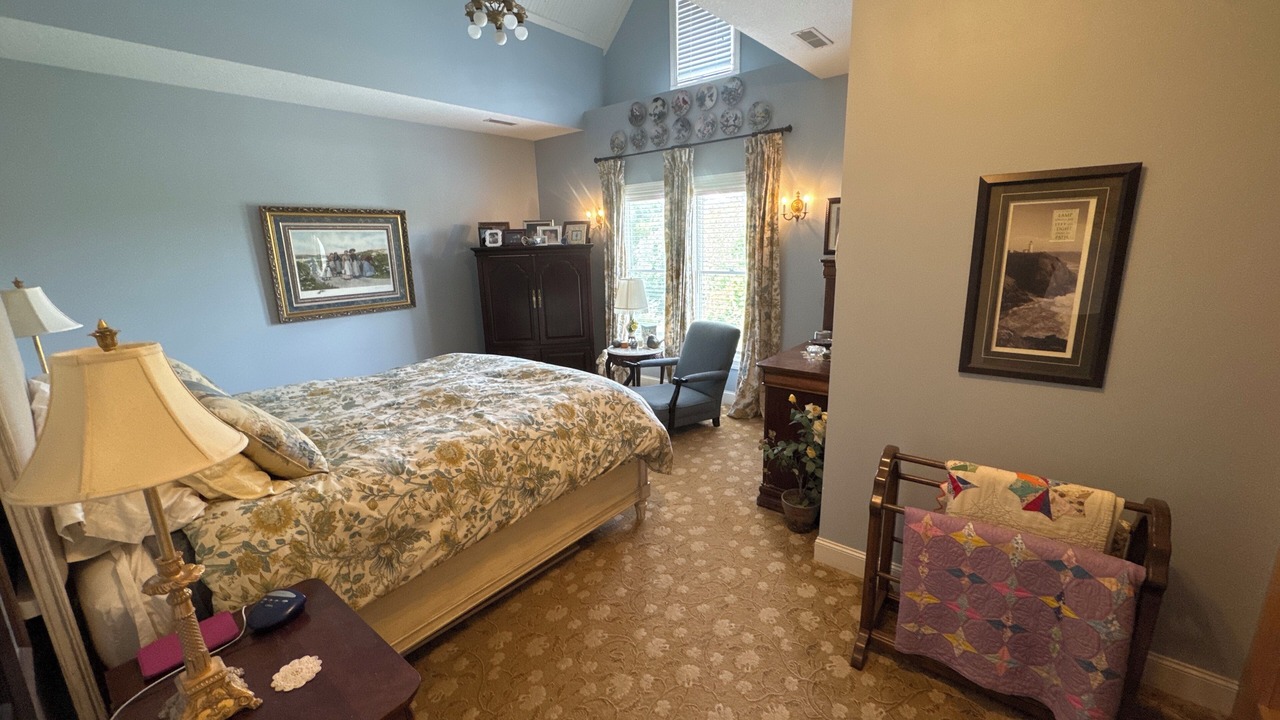 Photo of Bedroom in Pella