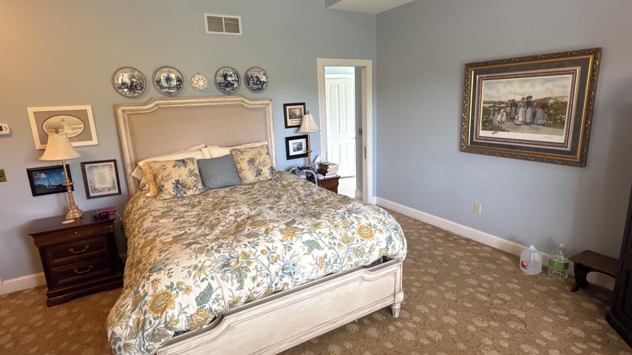 Photo of Bedroom in Pella