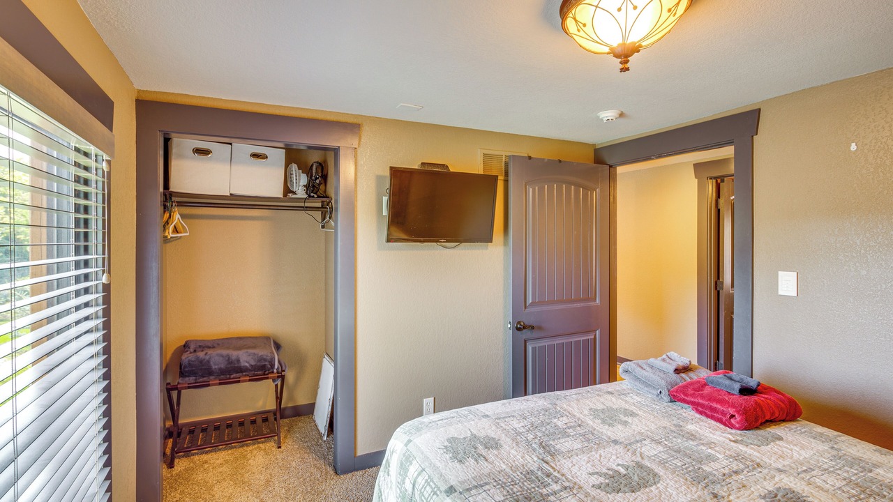 Photo of Bedroom in Excelsior Springs