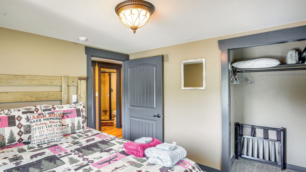 Photo of Bedroom in Excelsior Springs