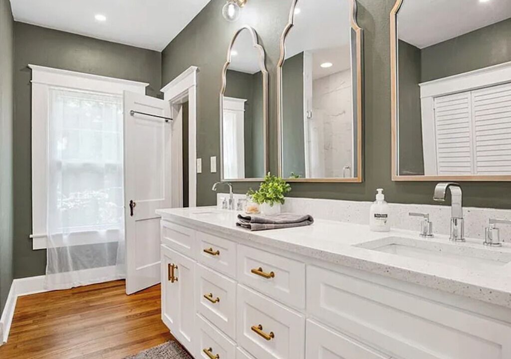 Photo of Bathroom in Mobile