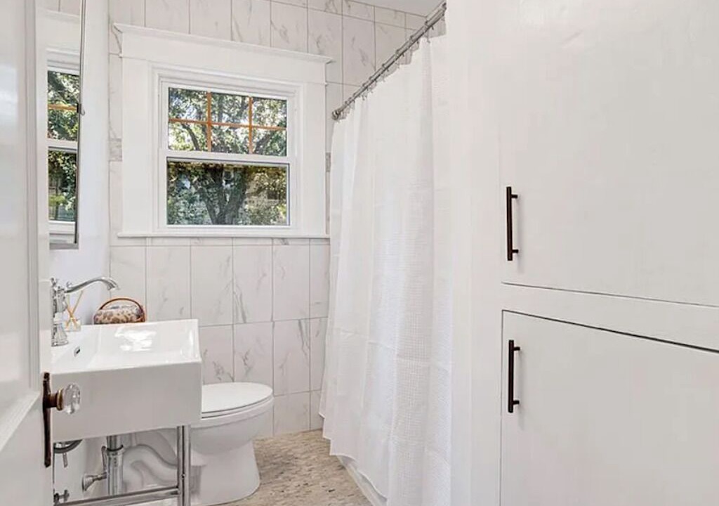 Photo of Bathroom in Mobile