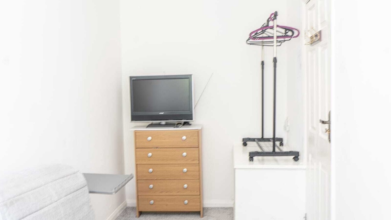 Photo of Others in Leigh