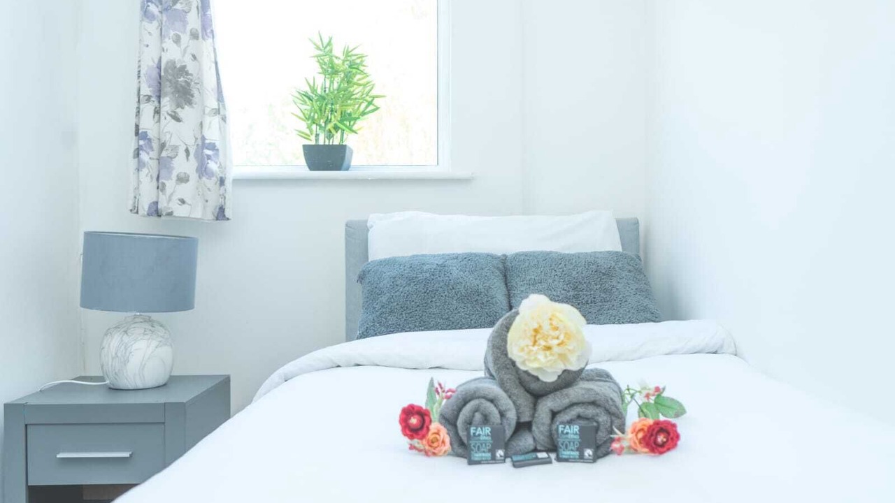 Photo of Bedroom in Leigh