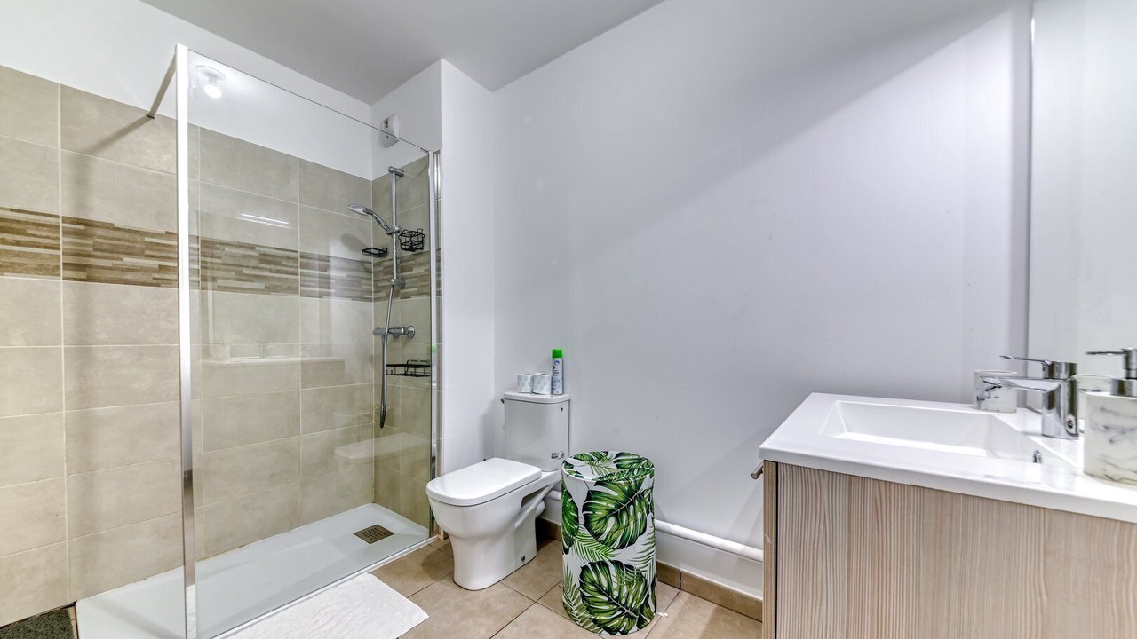 Photo of Bathroom in Buers