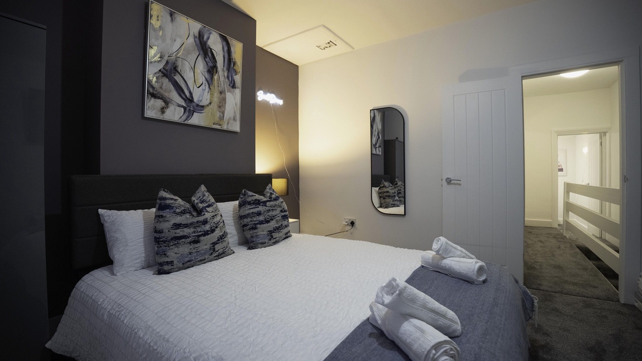 Photo of Bedroom in Wainscot