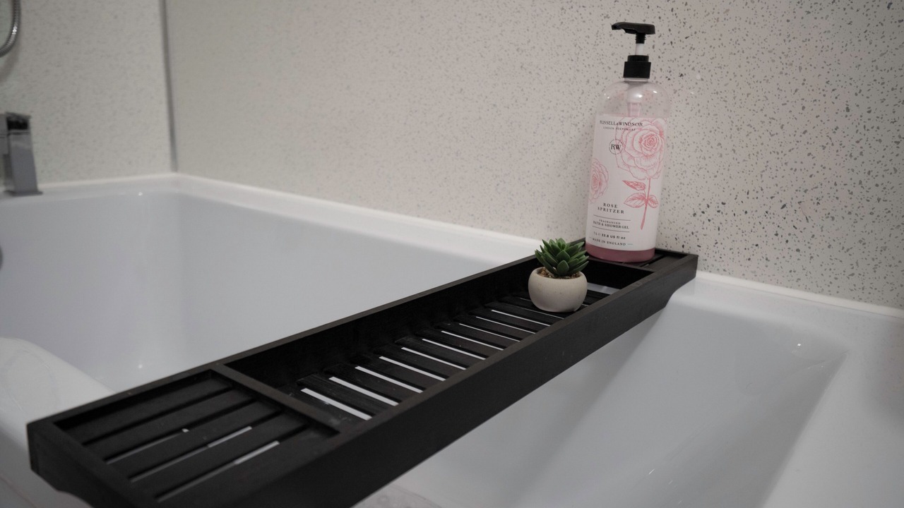 Photo of Bathroom in Wainscot