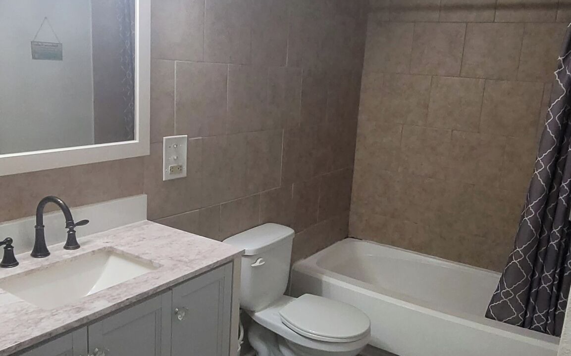 Photo of Bathroom in Clodine