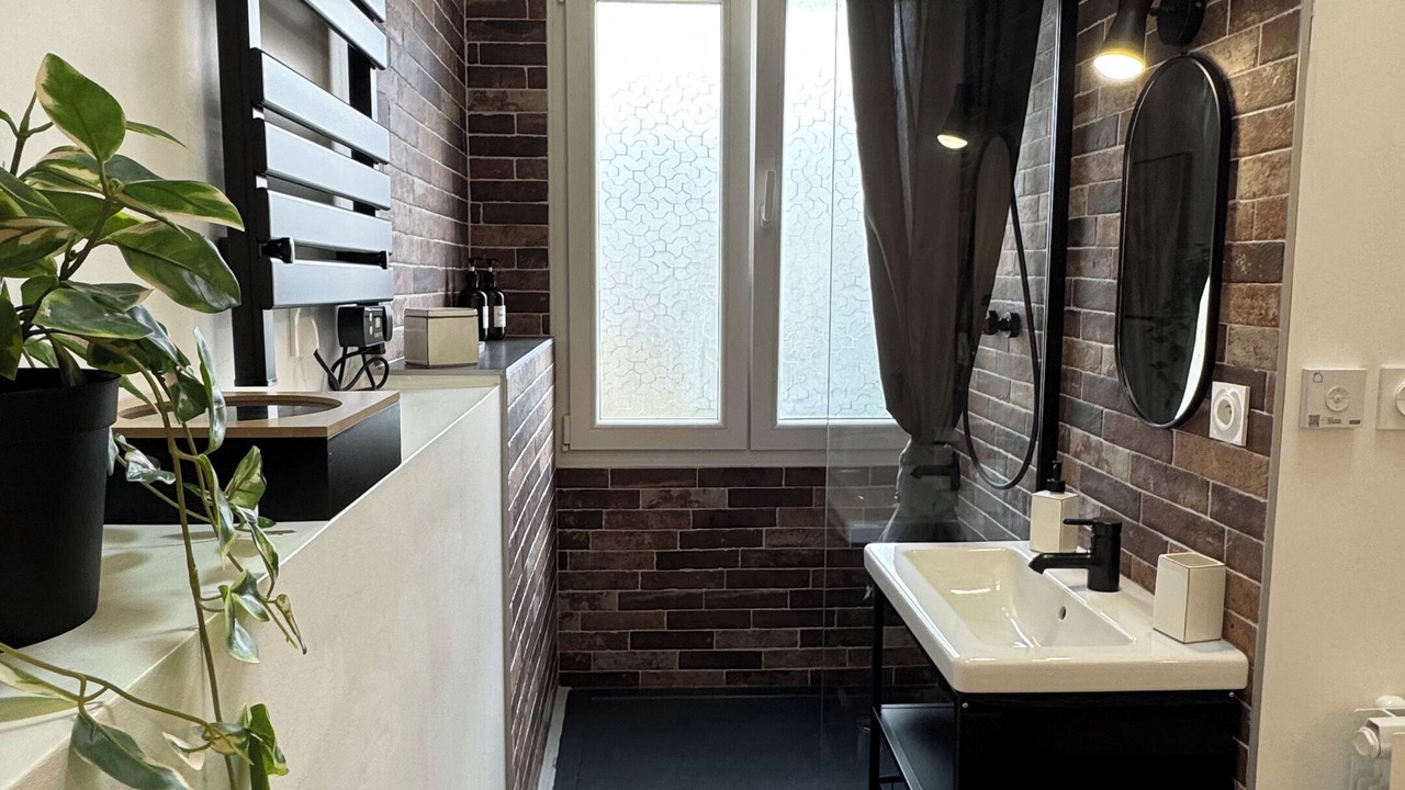 Photo of Bathroom in Sandillon