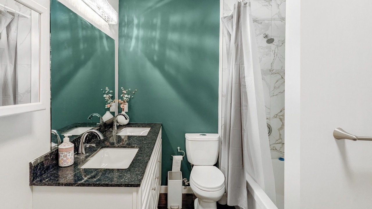 Photo of Bathroom in Sunnyside