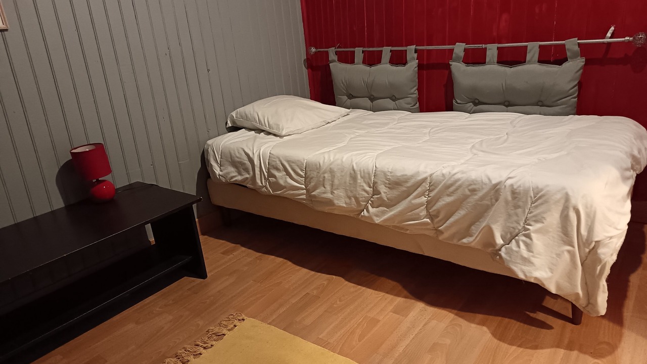 Photo of Bedroom in Poce-sur-Cisse