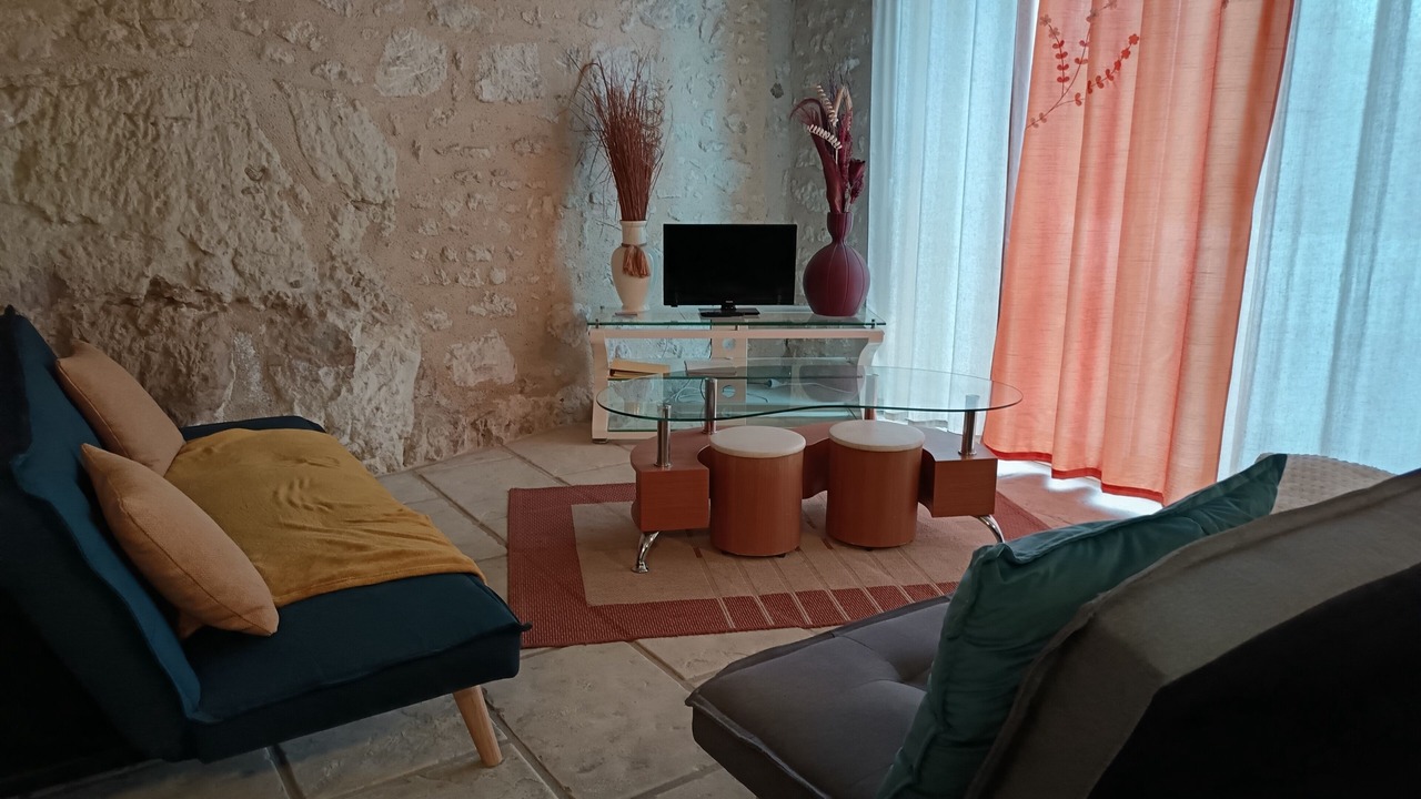 Photo of Livingroom in Poce-sur-Cisse