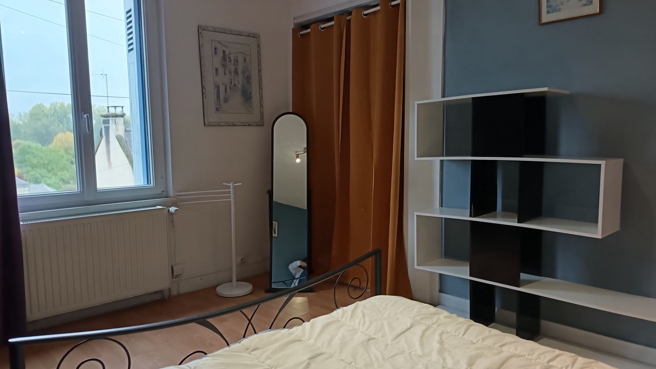 Photo of Bedroom in Poce-sur-Cisse