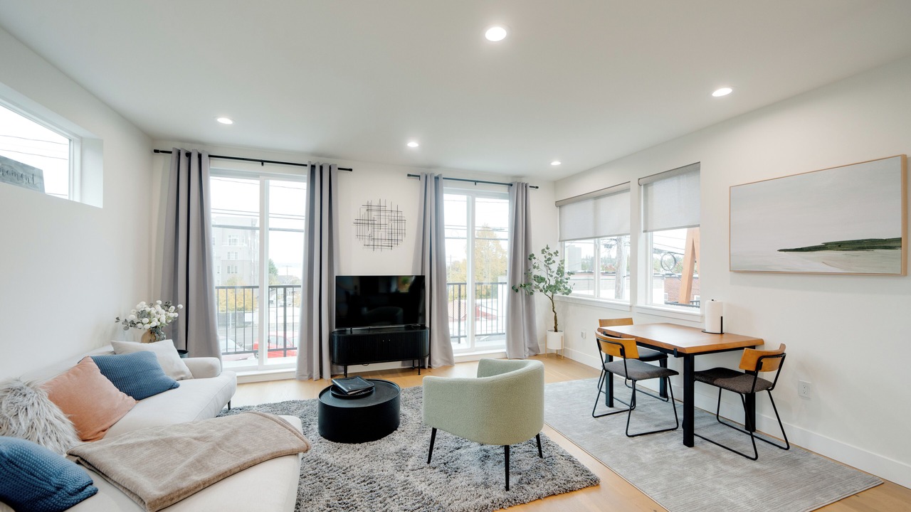 Photo of Livingroom in Fairmount Park