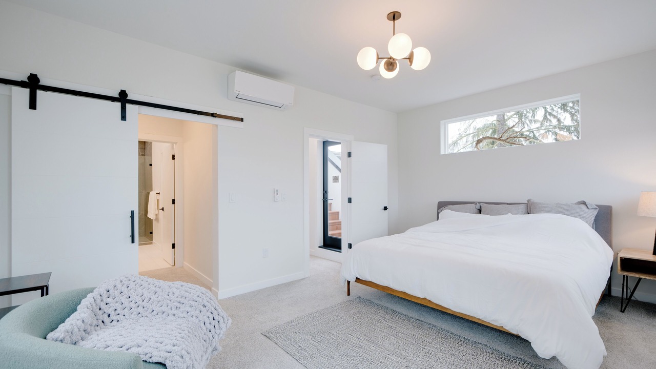 Photo of Bedroom in Fairmount Park