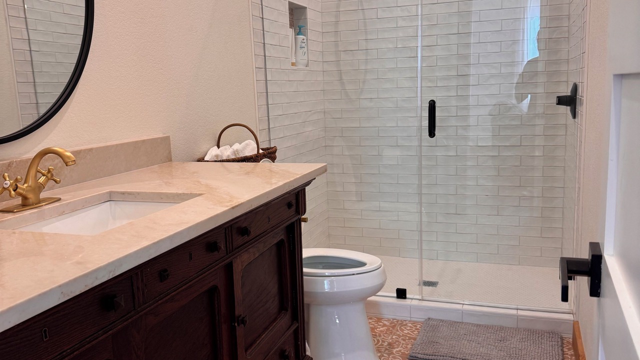 Photo of Bathroom in Saint Jo