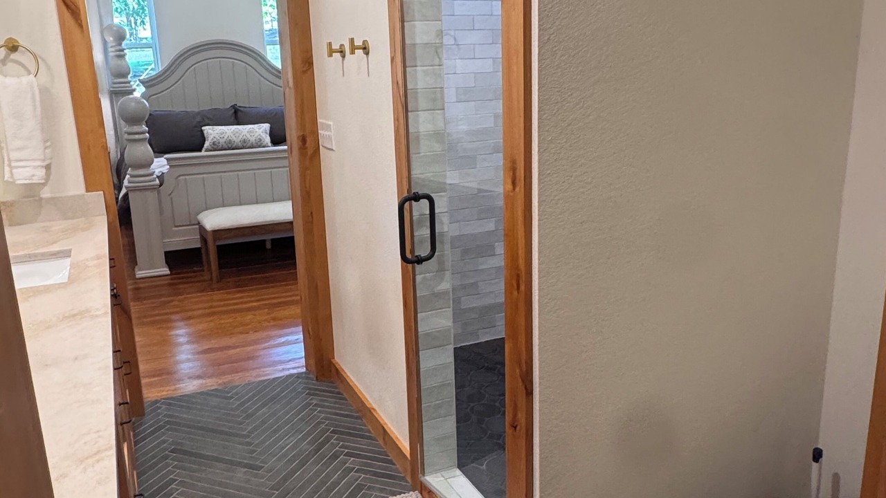 Photo of Bathroom in Saint Jo