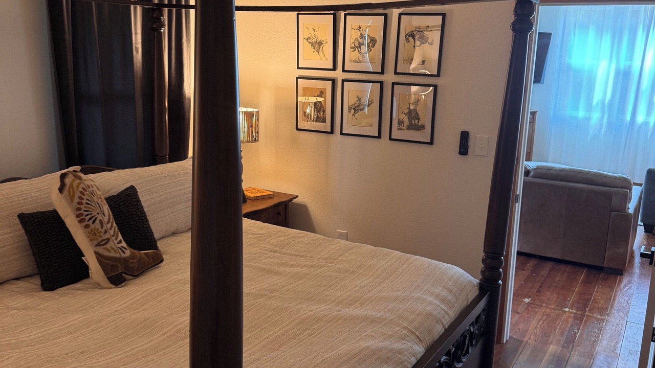 Photo of Bedroom in Saint Jo