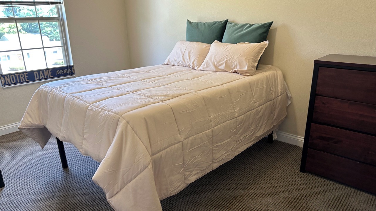 Photo of Bedroom in Notre Dame