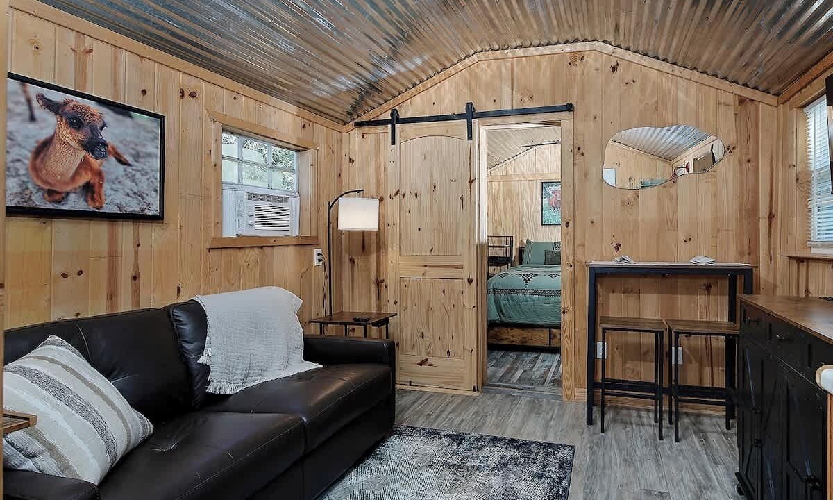 Photo of Bedroom in Centerville