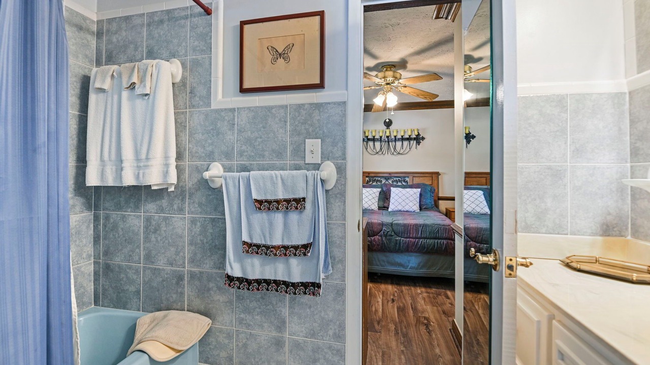 Photo of Bedroom in Titus