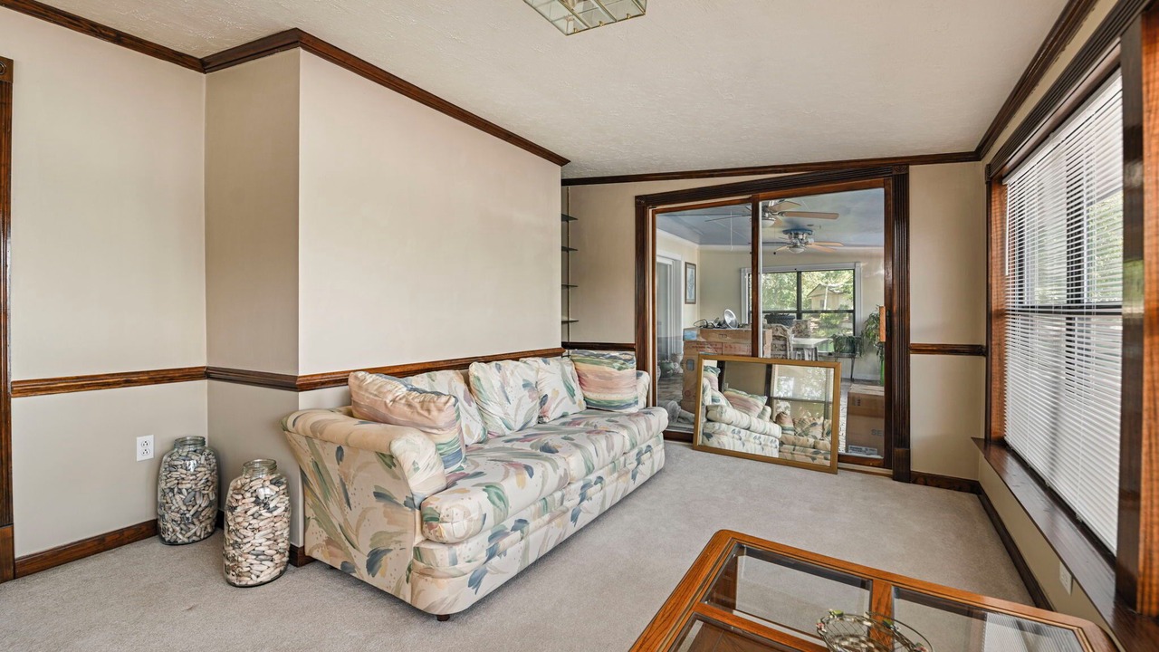 Photo of Livingroom in Titus