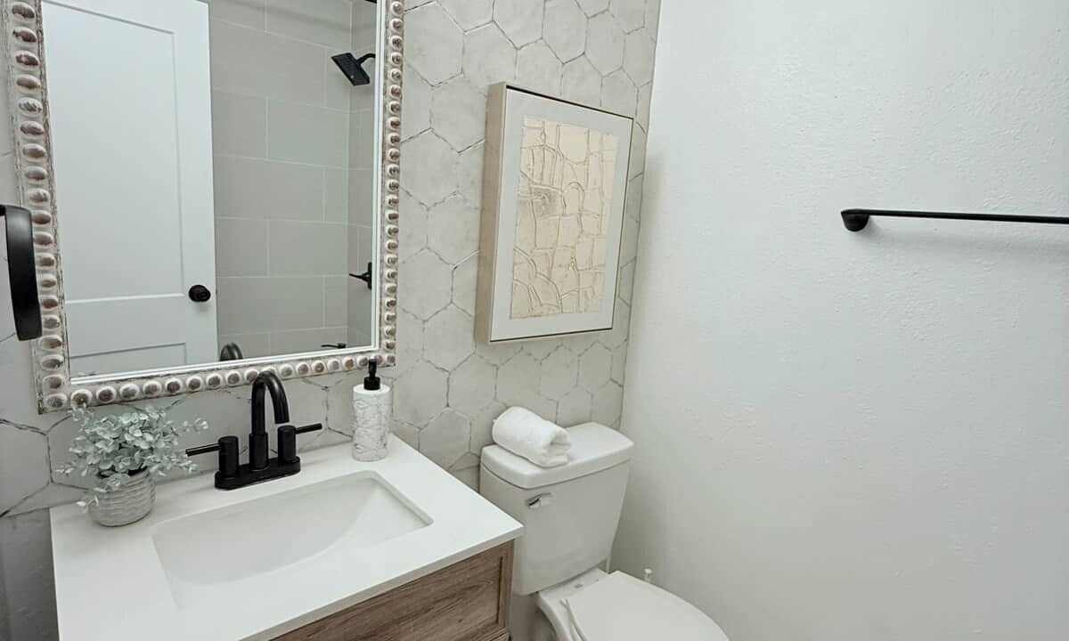 Photo of Bathroom in Grogan's Mill