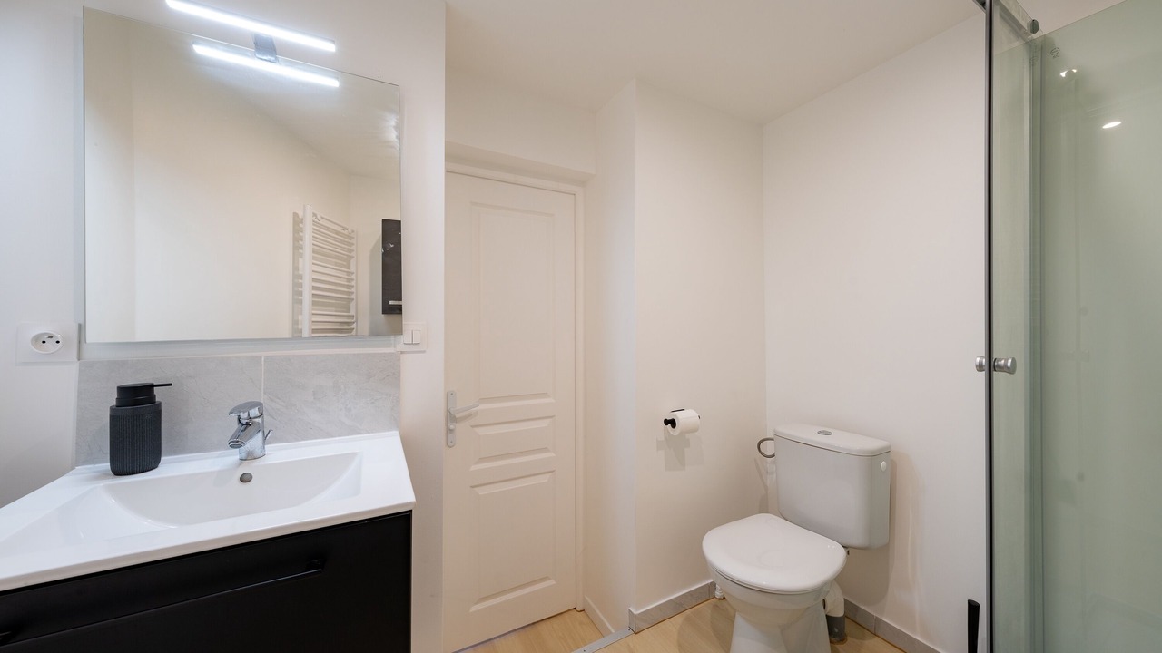 Photo of Bathroom in Doullens