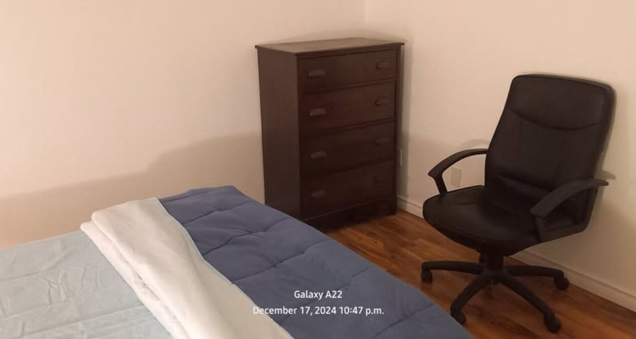 Photo of Bedroom in Bowmanville