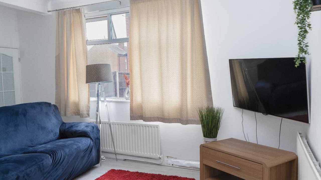 Photo of Livingroom in Leigh