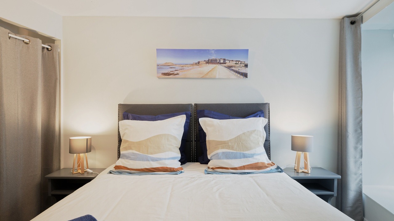 Photo of Bedroom in Dinan