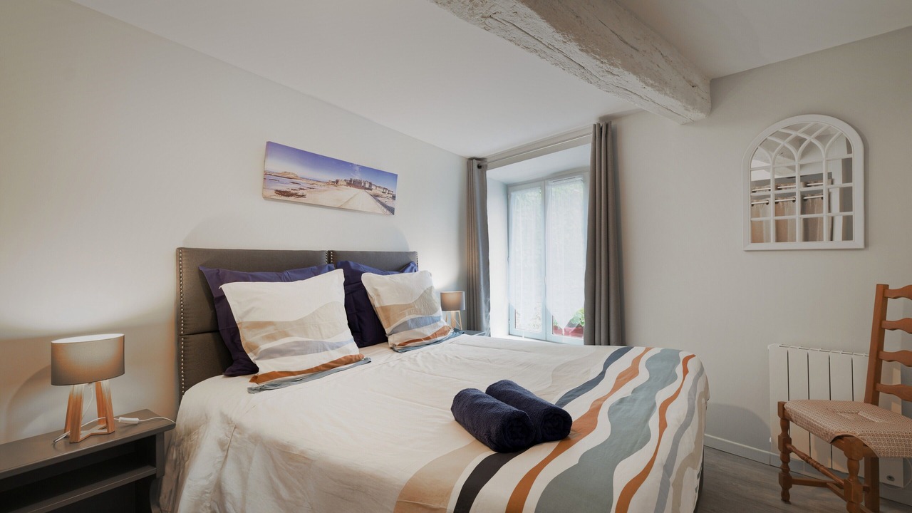 Photo of Bedroom in Dinan