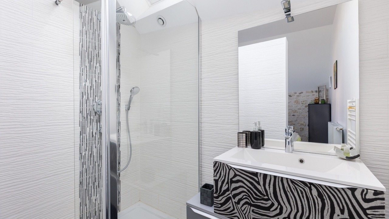 Photo of Bathroom in Tavant